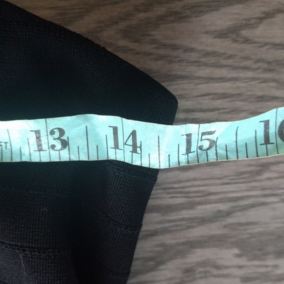 Guess beautiful black dress 🌼🎆🍀 - Picture 5 of 12